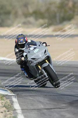 media/Jan-15-2026-Racers Edge (Thu) [[dfebeb70ab]]/2-A Group/Session 5 Turn 2/